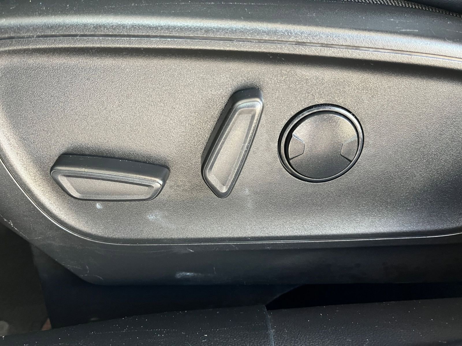 Used 2023 Ford Escape ST-Line image 23