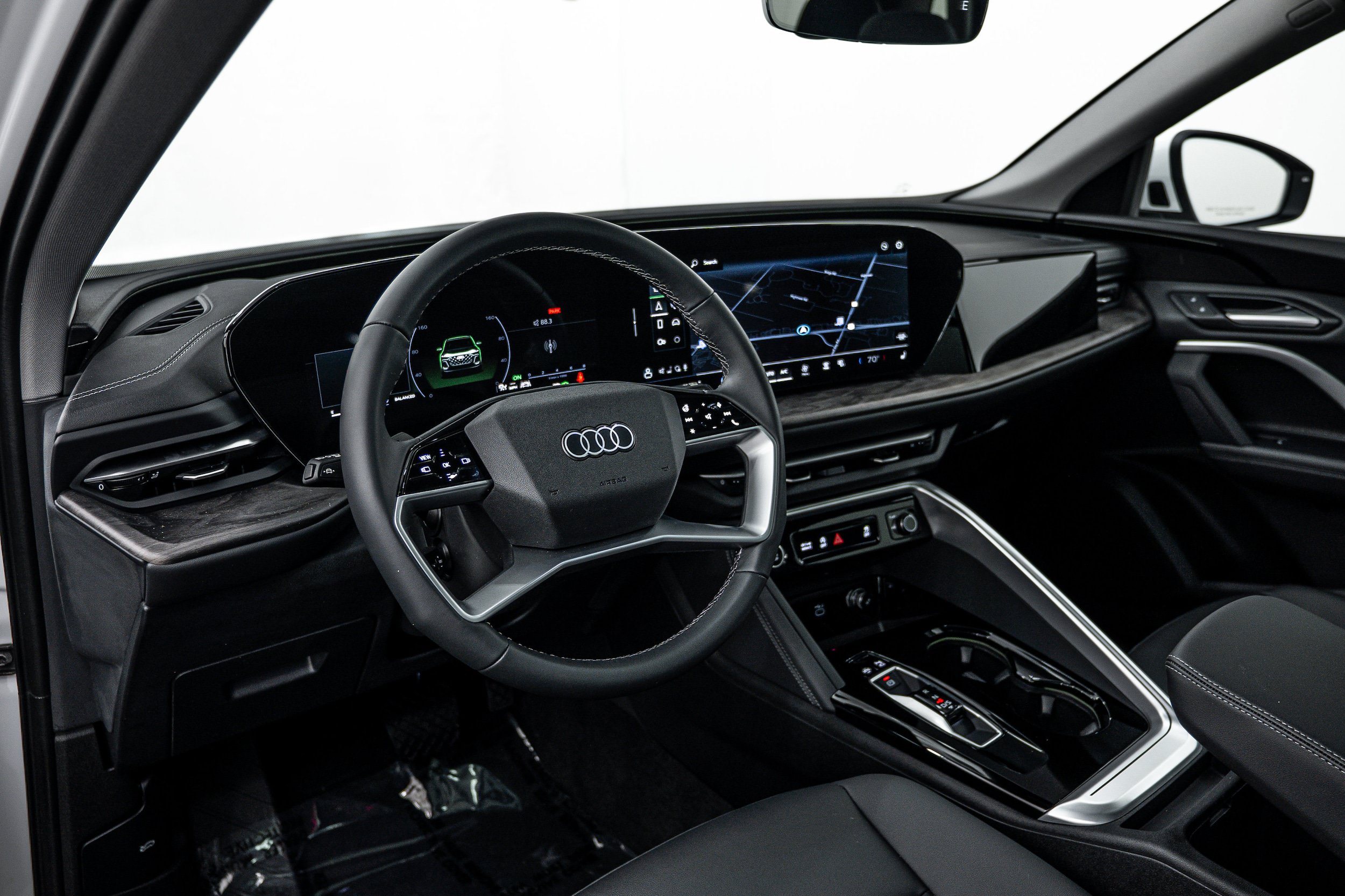 Used 2025 Audi Q5 Premium w/ Convenience Package AWD/4WD image 10