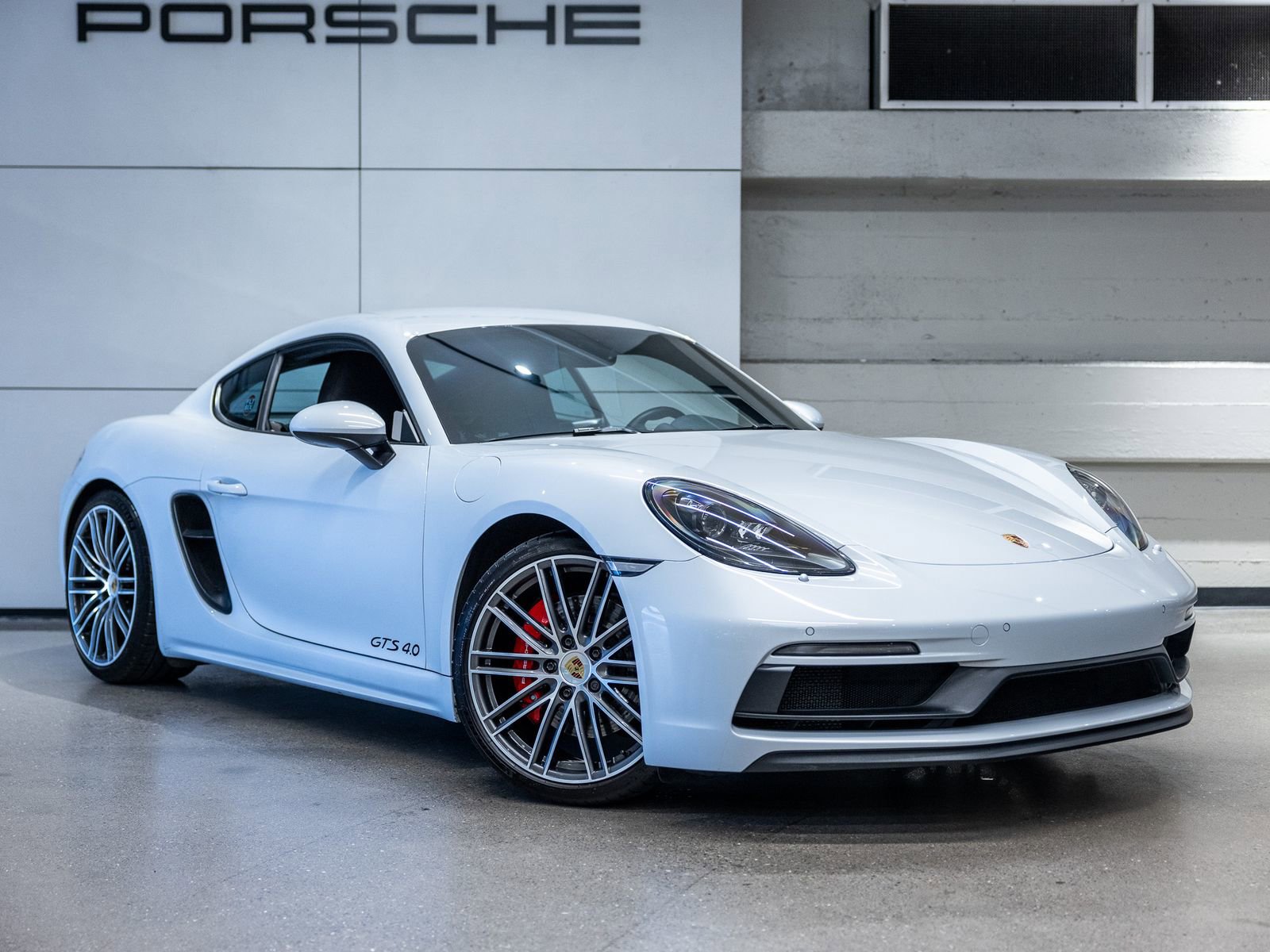 Used 2023 Porsche 718 Cayman GTS RWD image 10