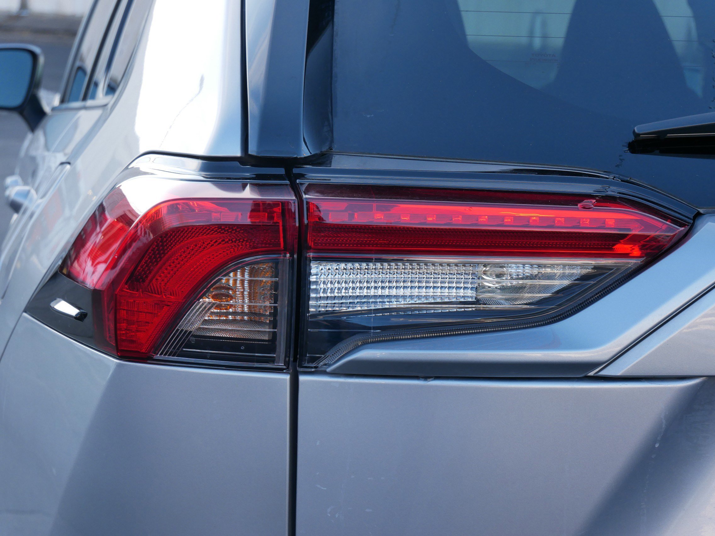 Used 2025 Toyota RAV4 XLE image 17