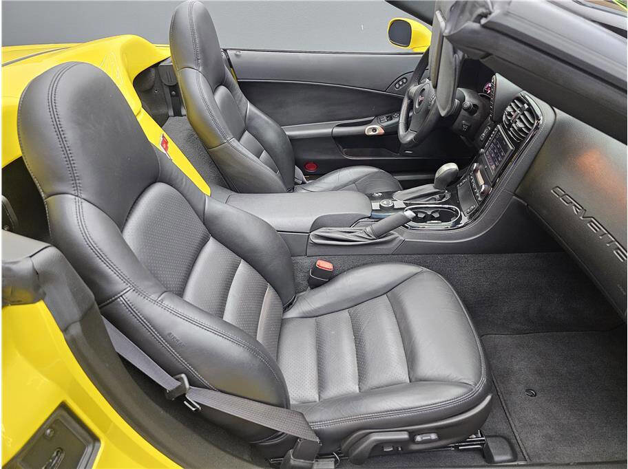 Used 2008 Chevrolet Corvette Convertible w/ Preferred Equipment Group image 18