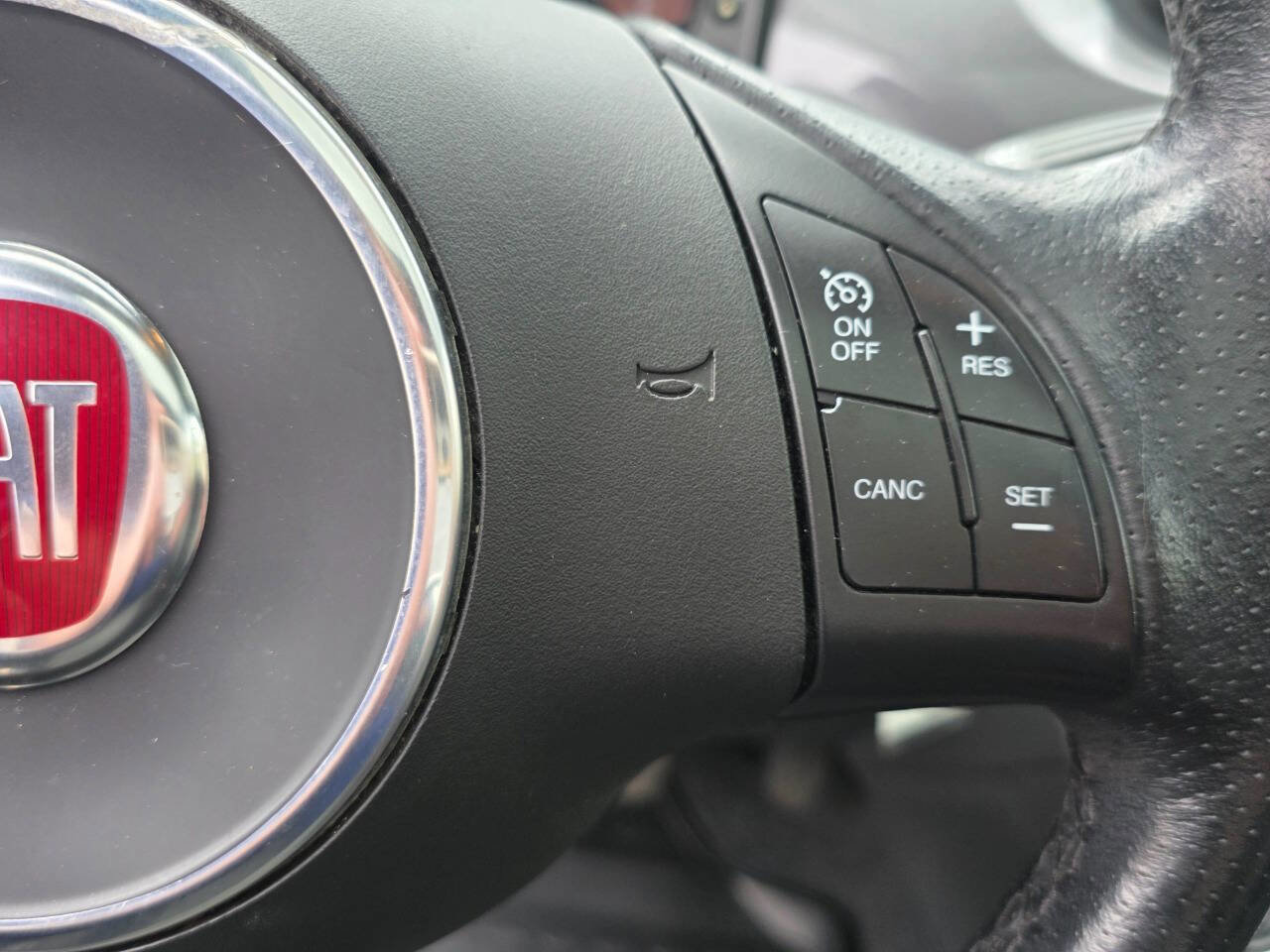 Used 2012 FIAT 500 Sport w/ Safety & Sound Pkg FWD image 12