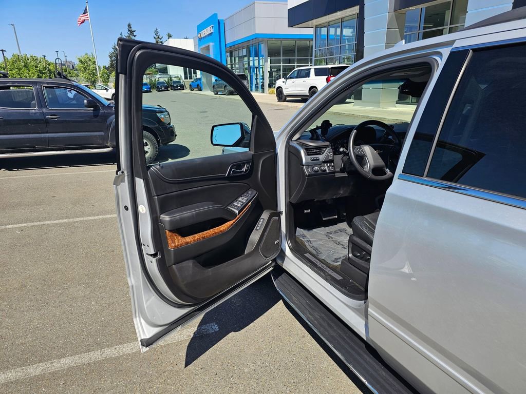 Used 2017 Chevrolet Tahoe Premier AWD/4WD image 22