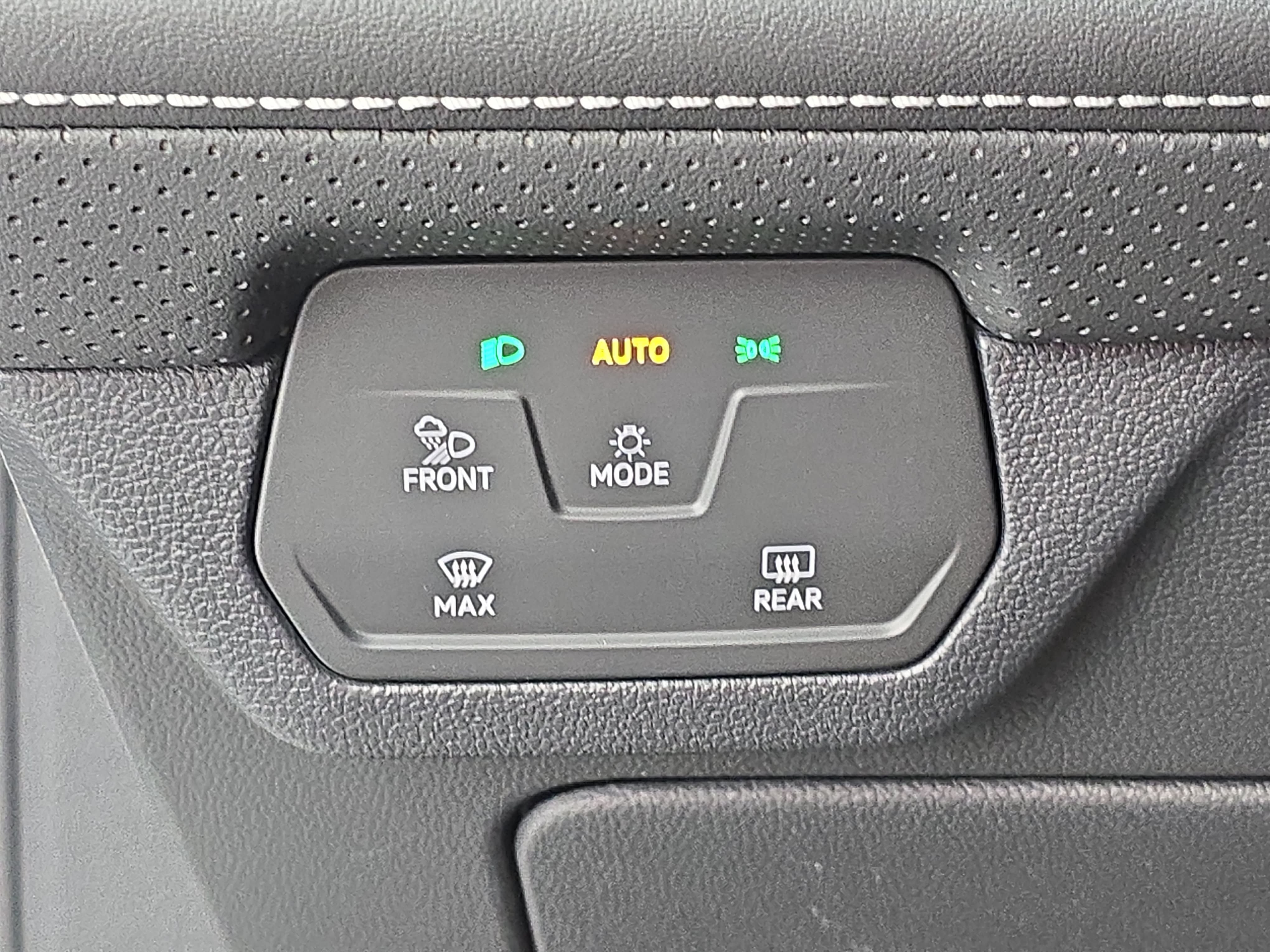 New 2026 Volkswagen Atlas Cross Sport SE AWD/4WD image 26