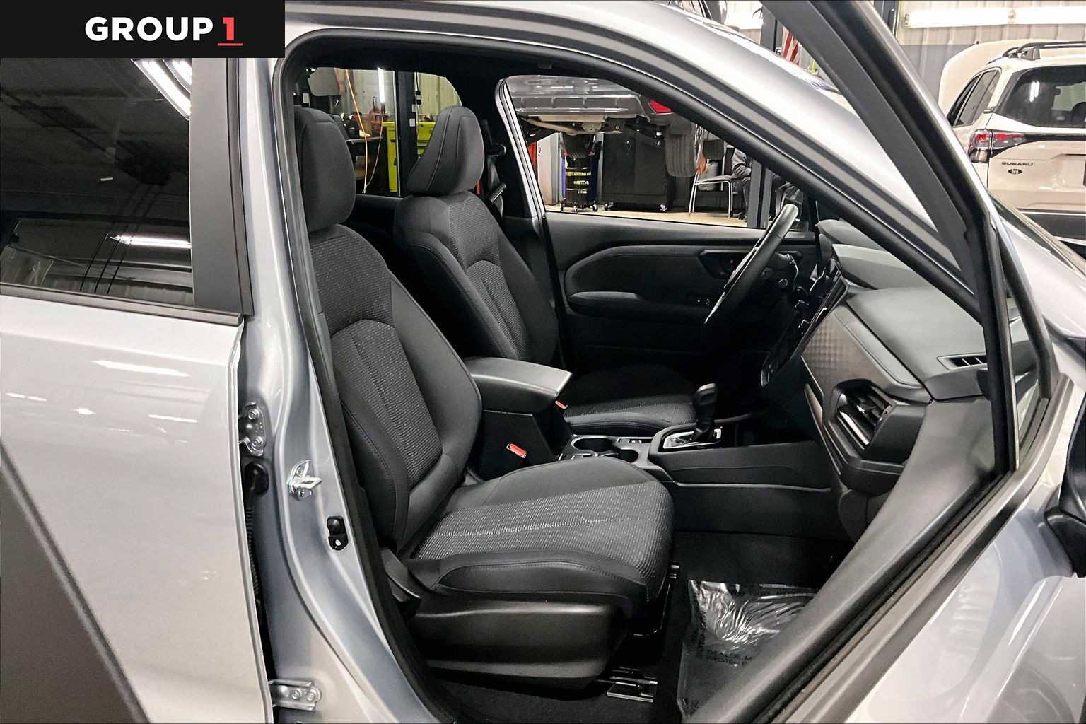 Used 2025 Subaru Forester Premium image 9