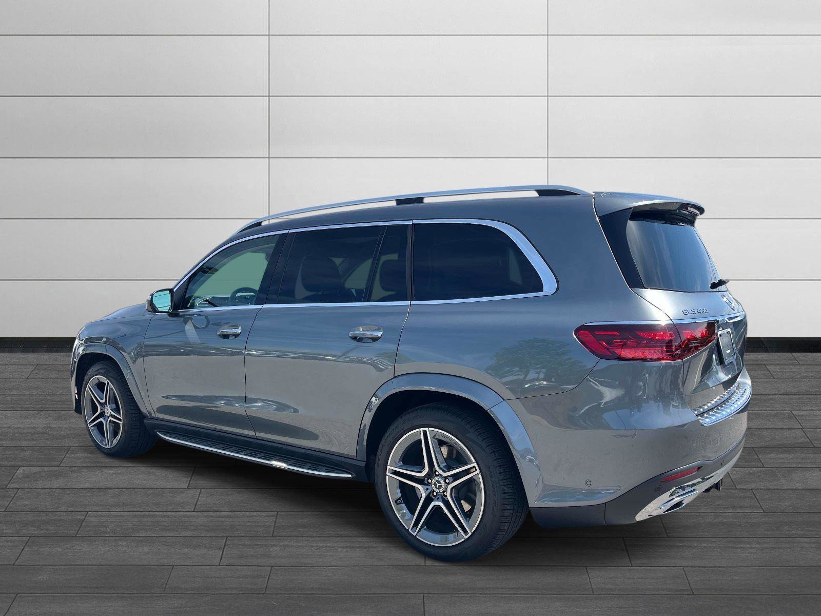 Used 2026 Mercedes-Benz GLS 450 4MATIC image 5