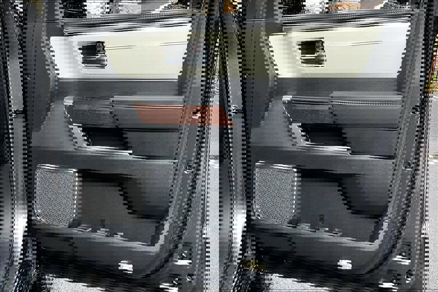 Used 2025 Toyota Tundra Capstone image 23