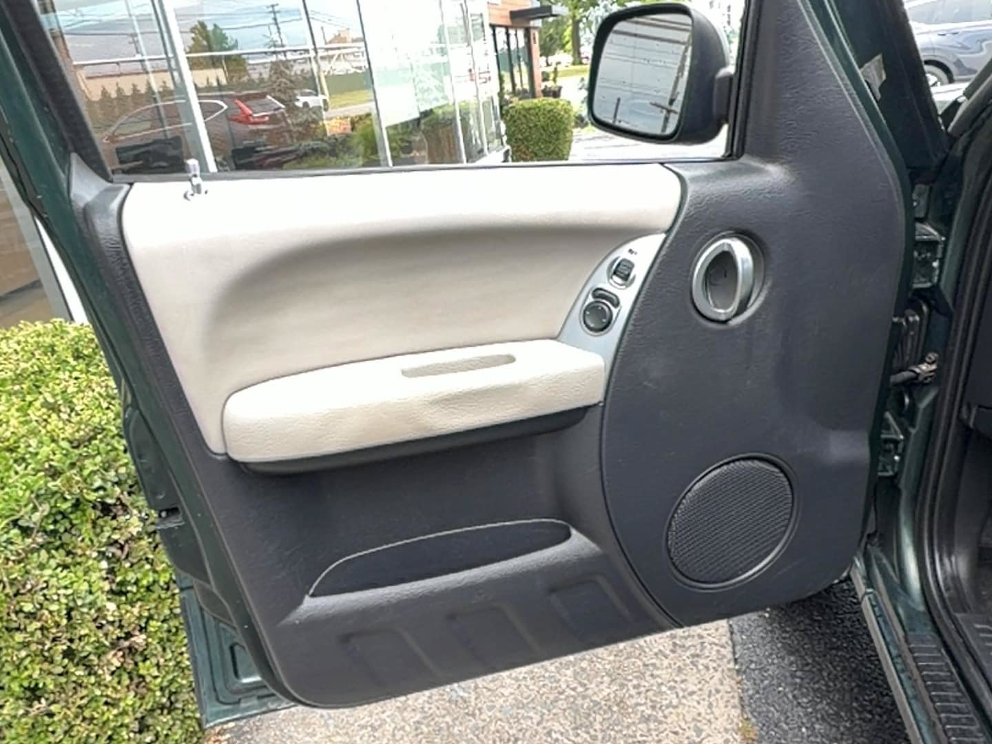 Used 2002 Jeep Liberty Limited AWD/4WD image 15