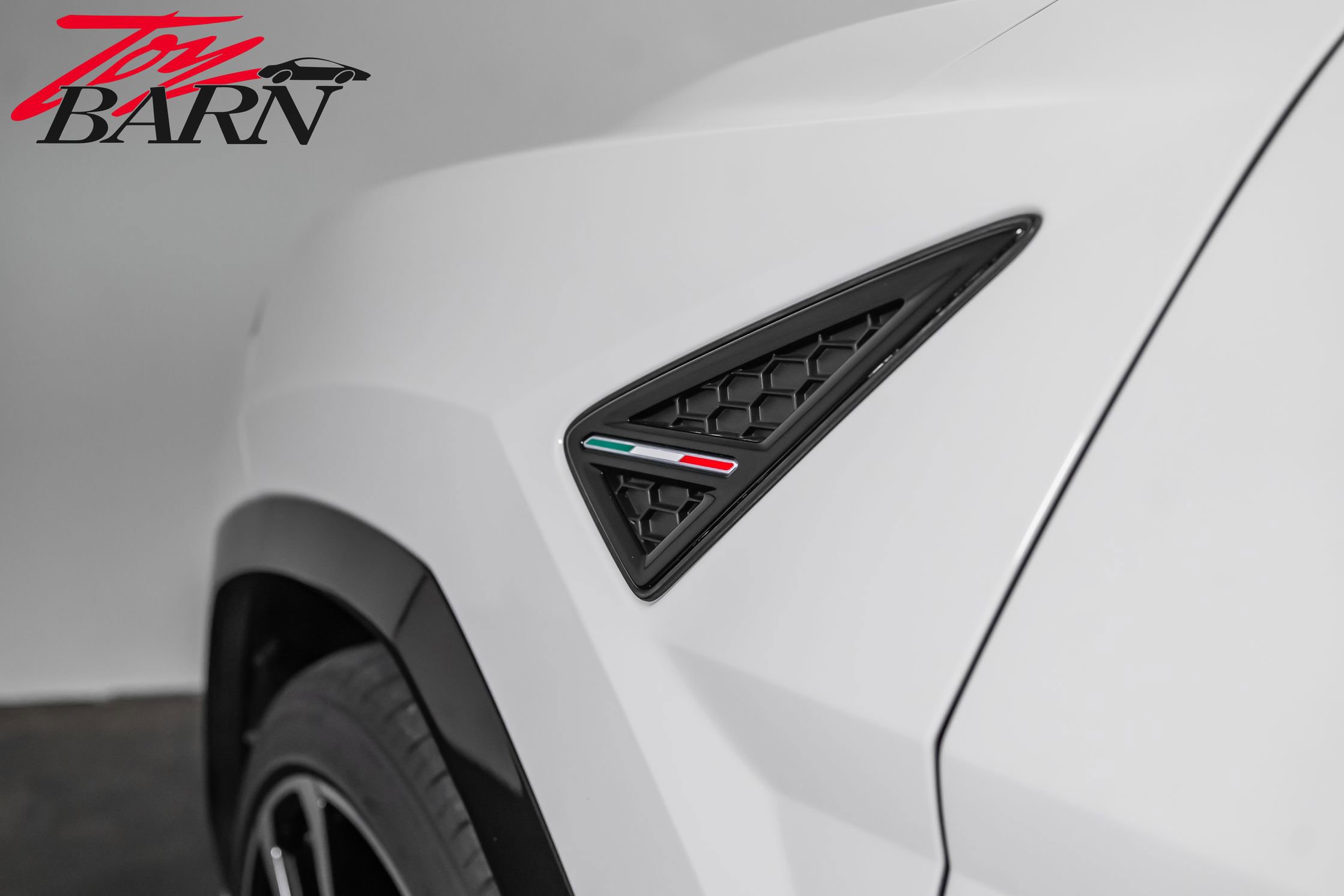 Used 2022 Lamborghini Urus AWD/4WD image 15