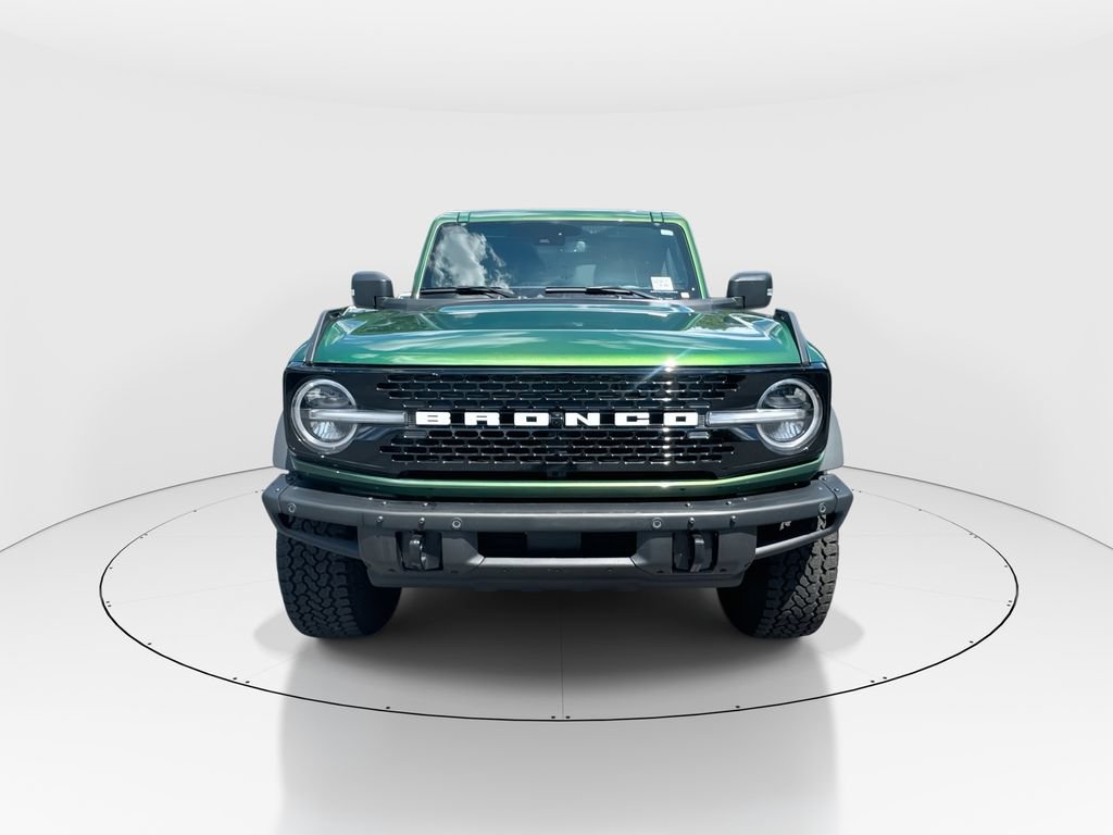 Used 2025 Ford Bronco Badlands AWD/4WD image 3
