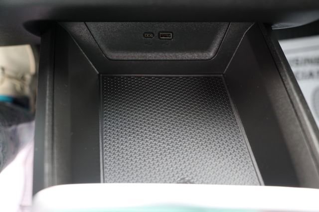 Used 2025 Chevrolet Equinox ACTIV w/ Convenience Package III image 28