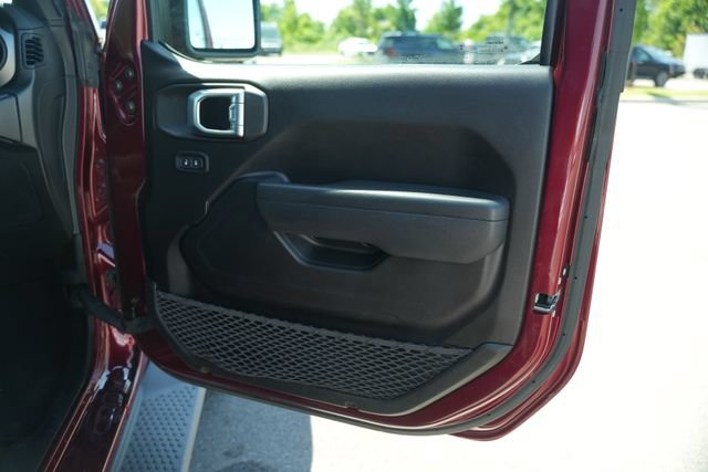 Used 2022 Jeep Wrangler Sport AWD/4WD image 18