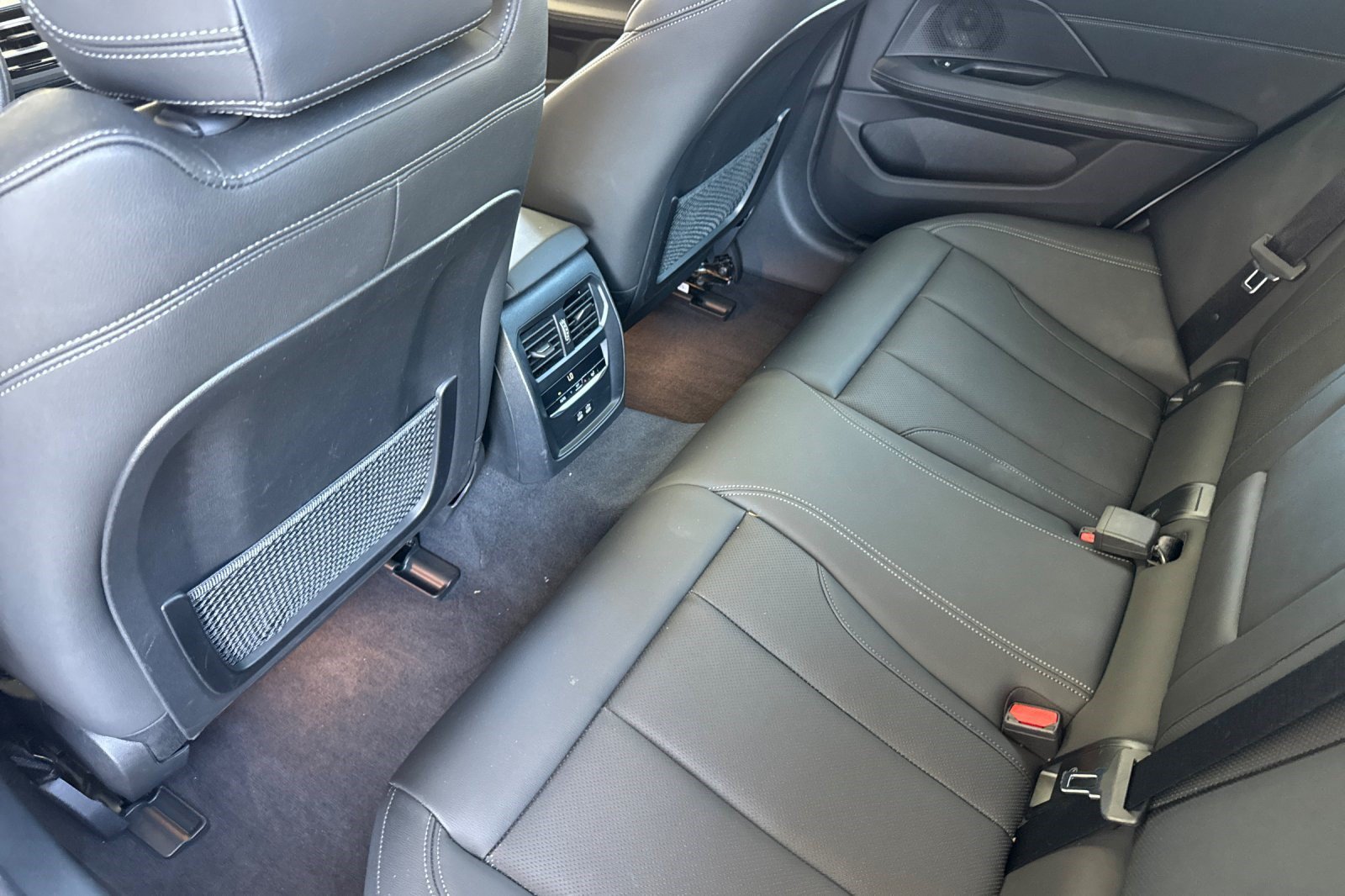 Certified 2023 BMW i4 eDrive35 w/ Premium Package RWD image 29
