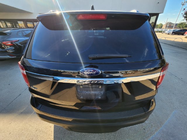 Used 2019 Ford Explorer XLT FWD image 5