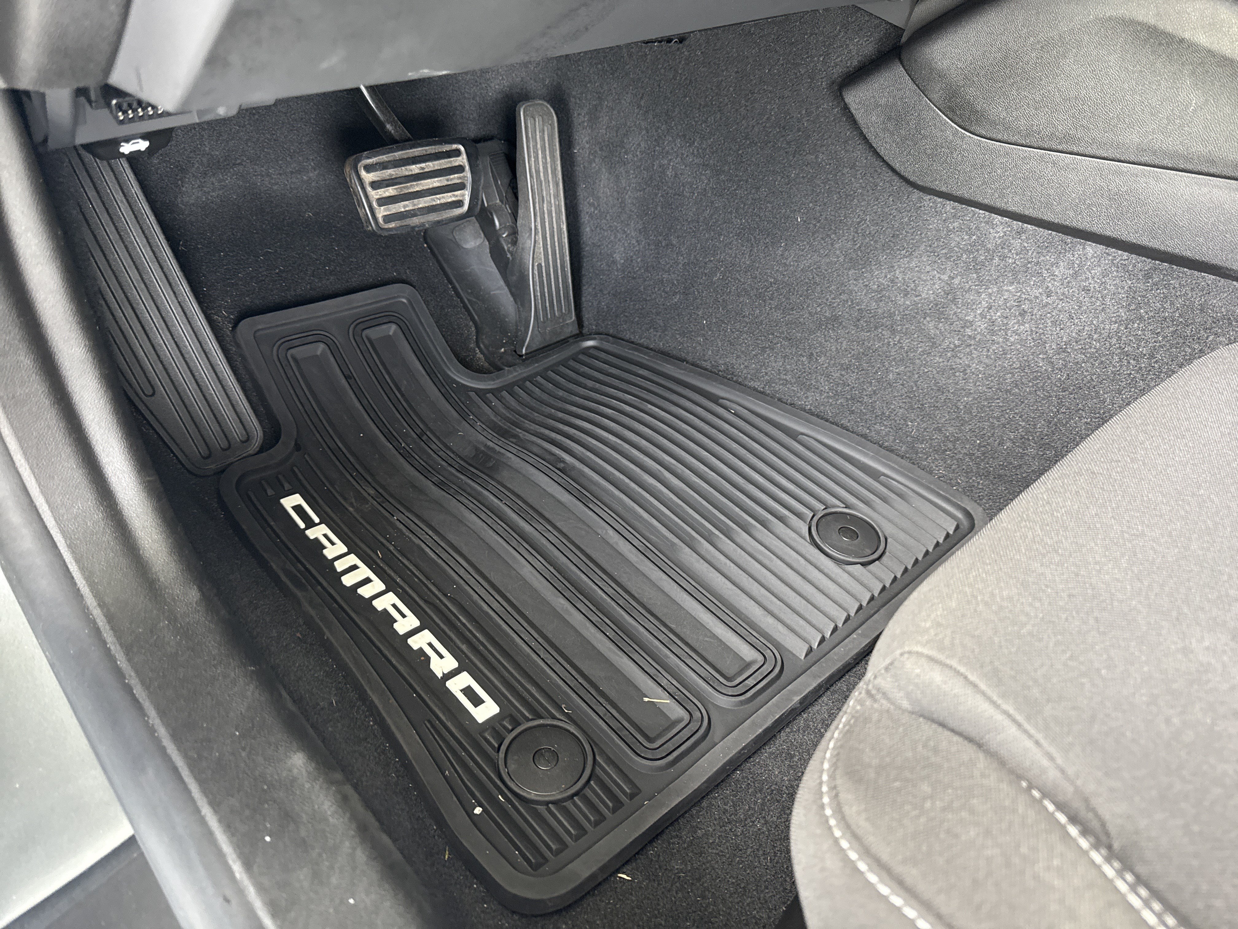 Used 2023 Chevrolet Camaro SS RWD image 16