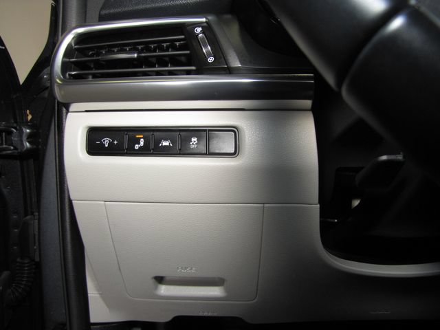 Used 2022 Kia Telluride S AWD/4WD image 9
