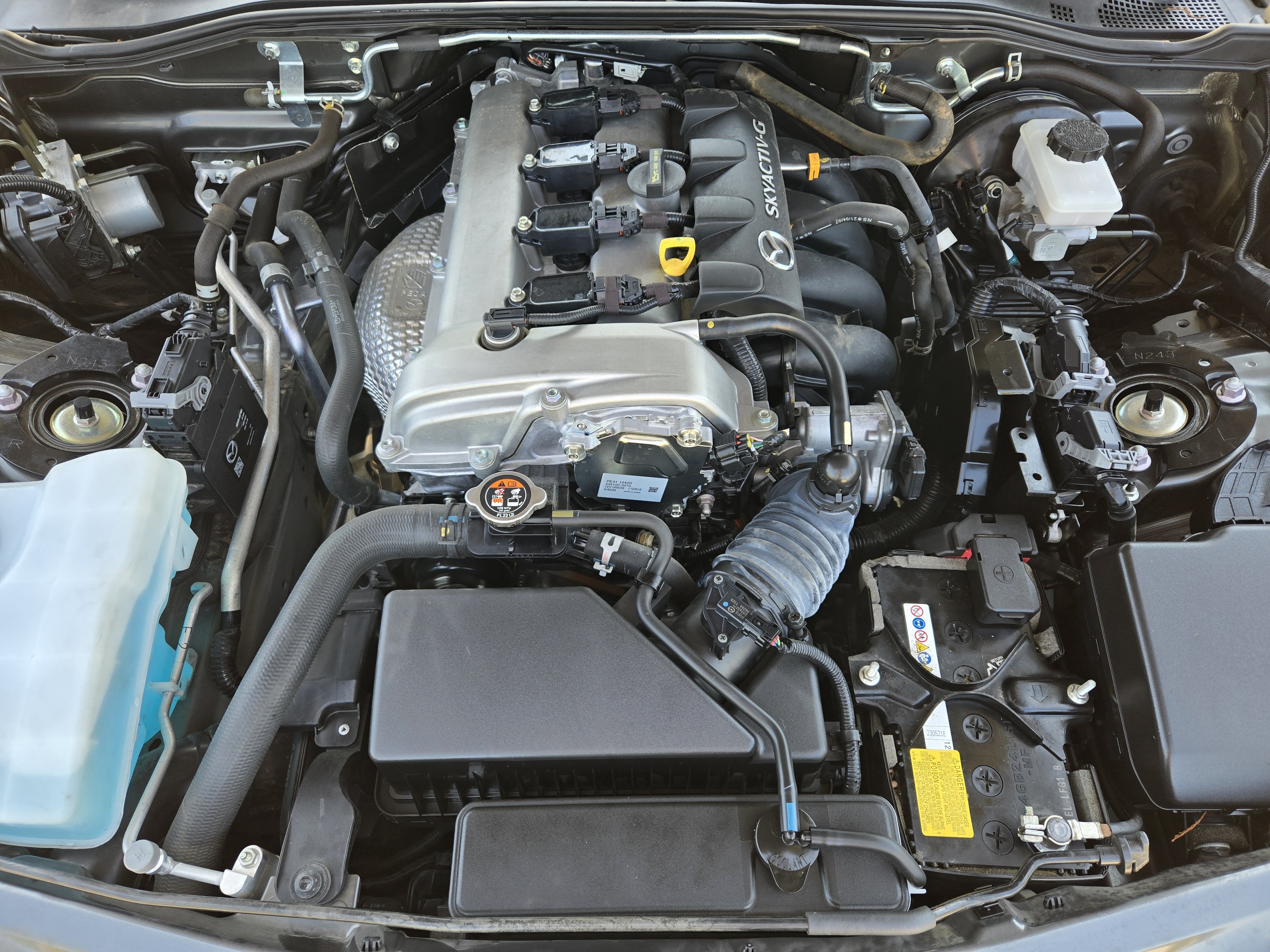 Used 2021 MAZDA MX-5 Miata RF Grand Touring RWD image 39