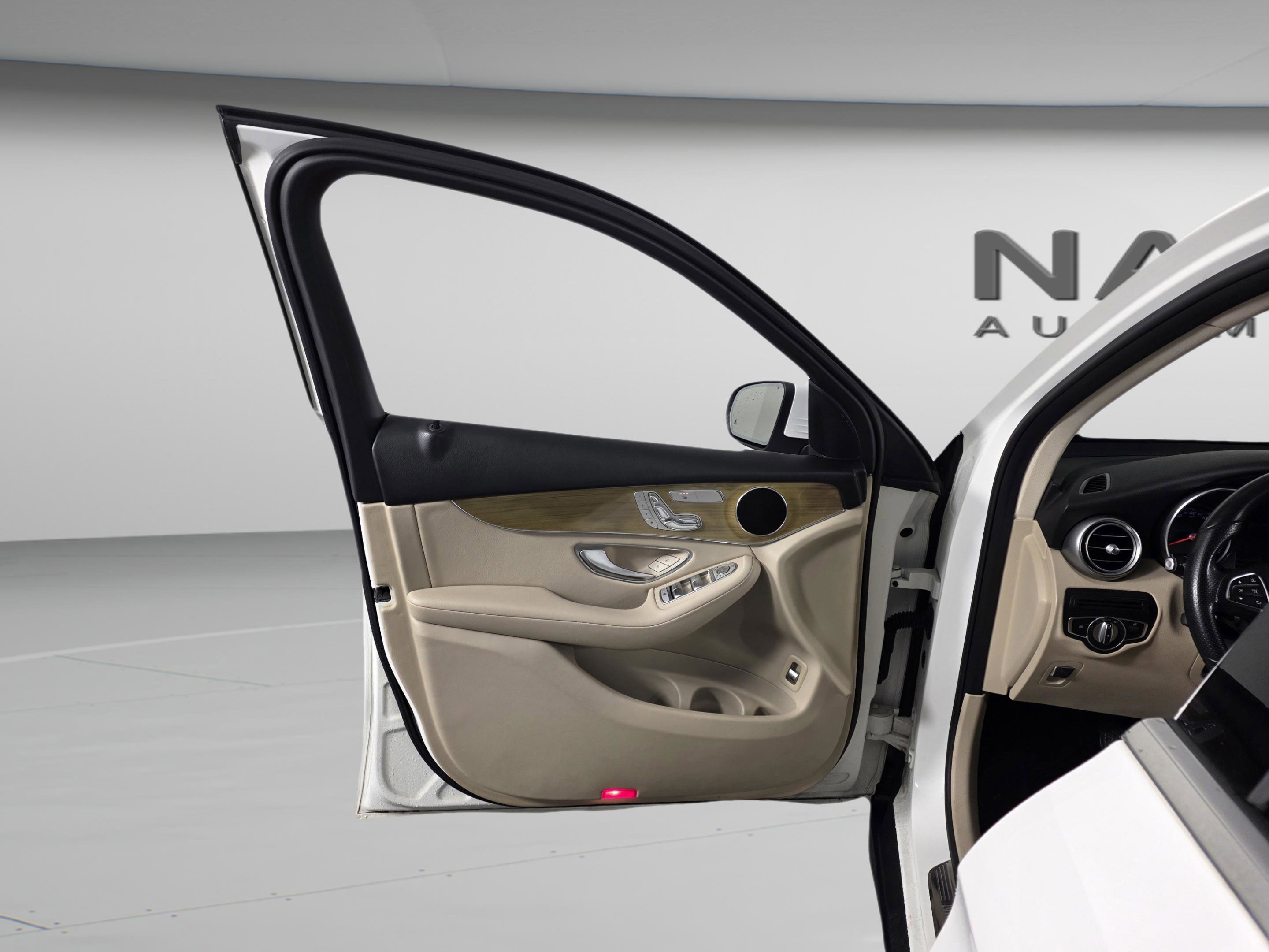 Used 2017 Mercedes-Benz GLC 300 image 30