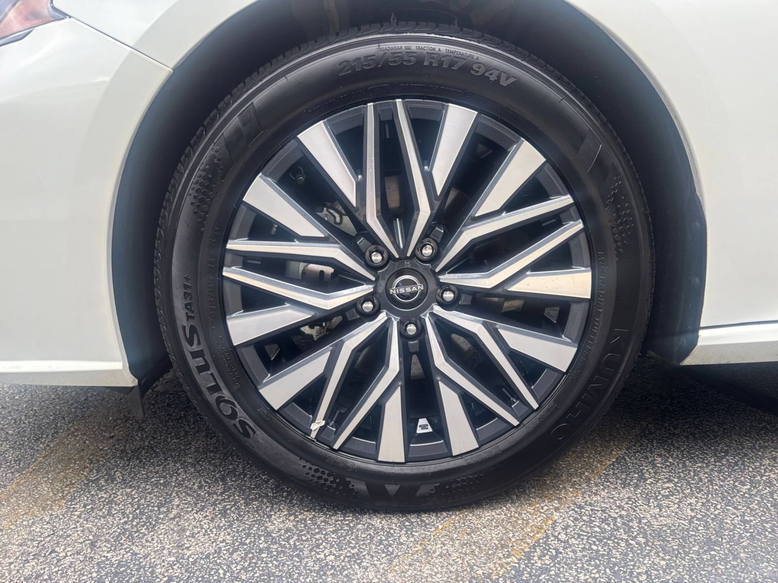 Used 2026 Nissan Altima 2.5 SV FWD image 29