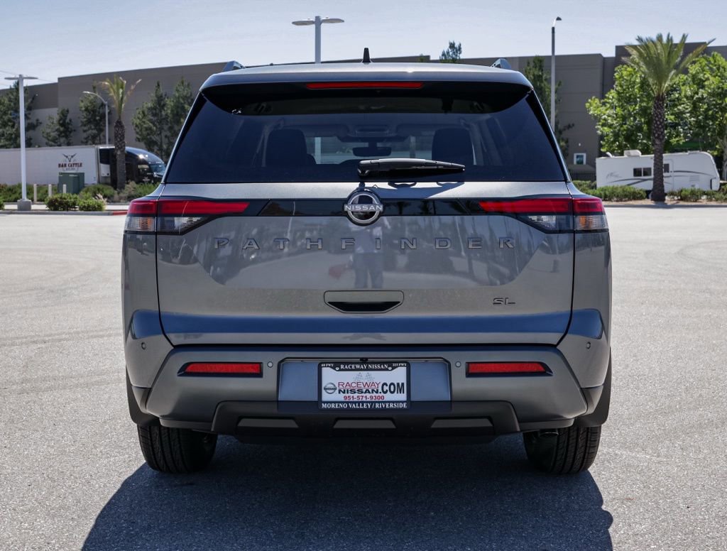 New 2026 Nissan Pathfinder SL FWD image 5