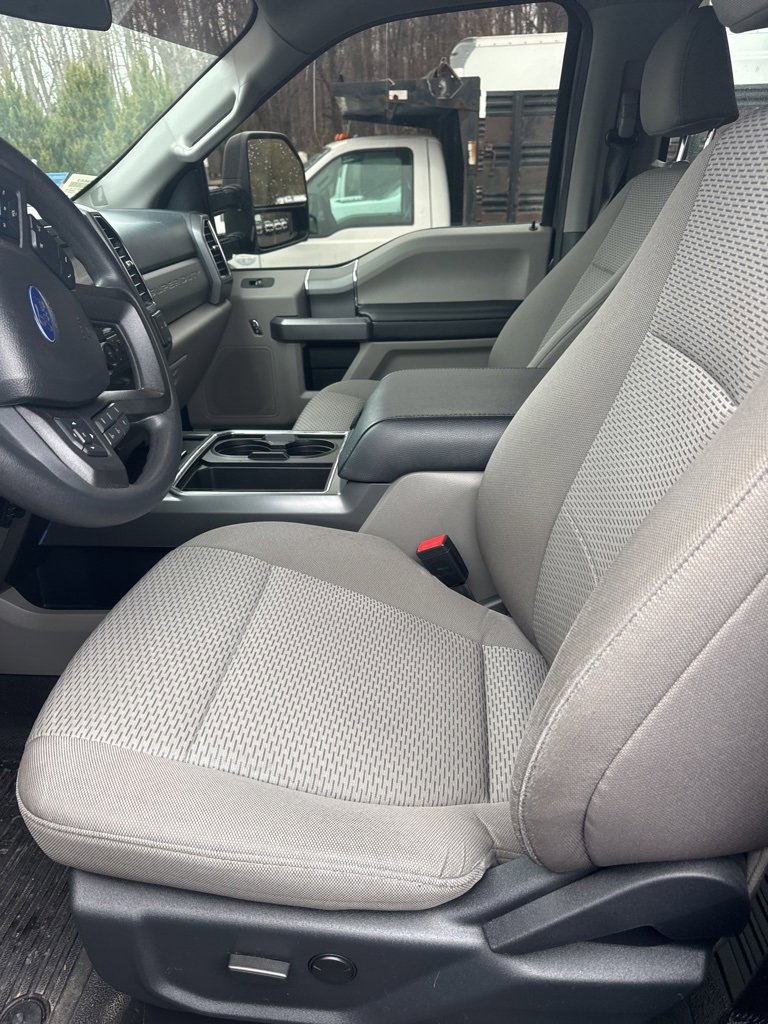 Used 2022 Ford F250 XLT w/ Black Appearance Package image 19