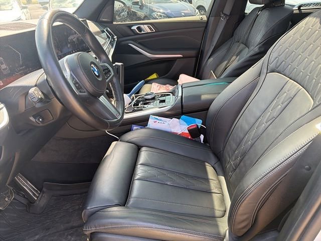 Used 2025 BMW X5 xDrive40i w/ Executive Package image 5