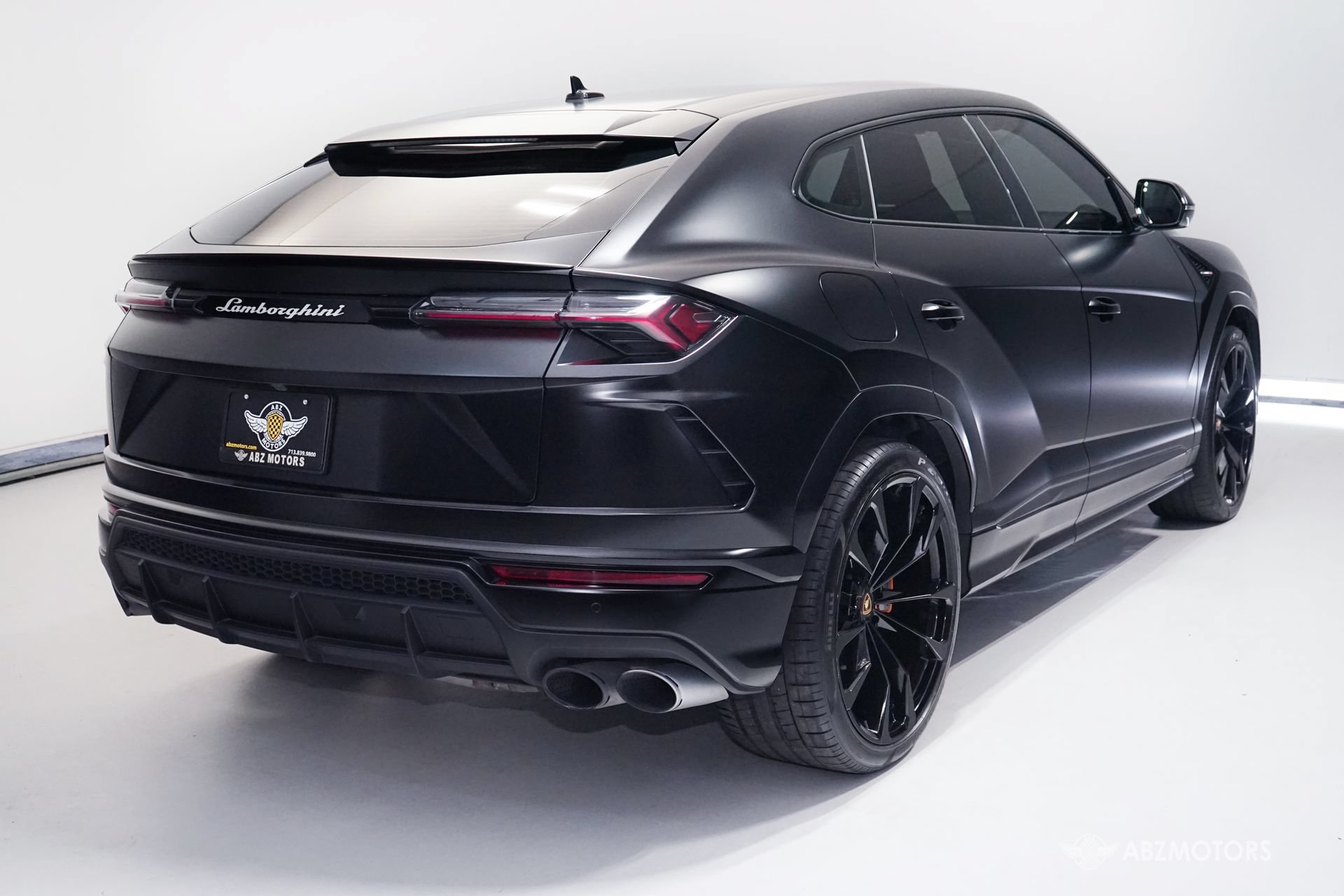 Used 2022 Lamborghini Urus AWD/4WD image 5