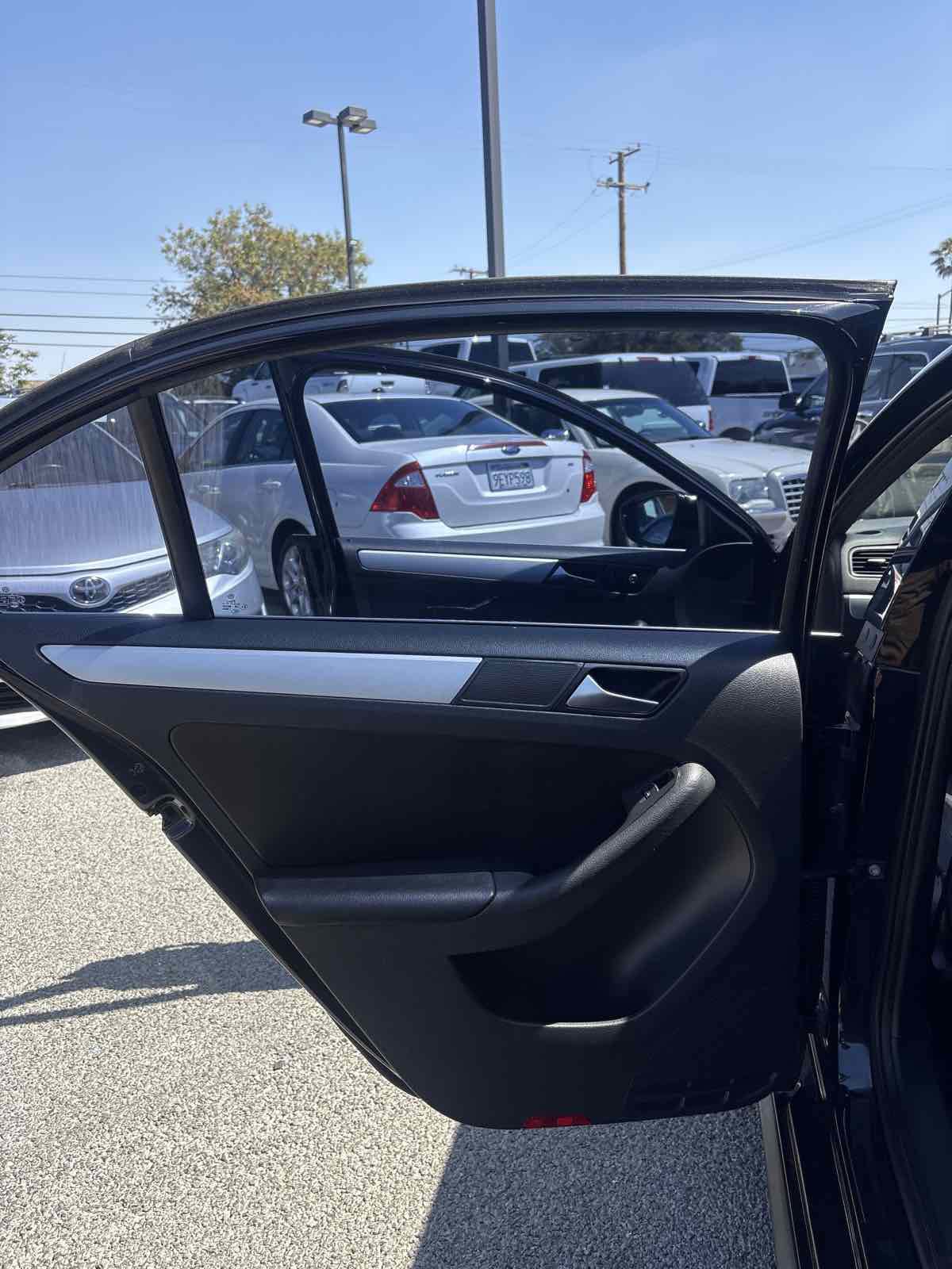 Used 2012 Volkswagen Jetta GLI FWD image 9