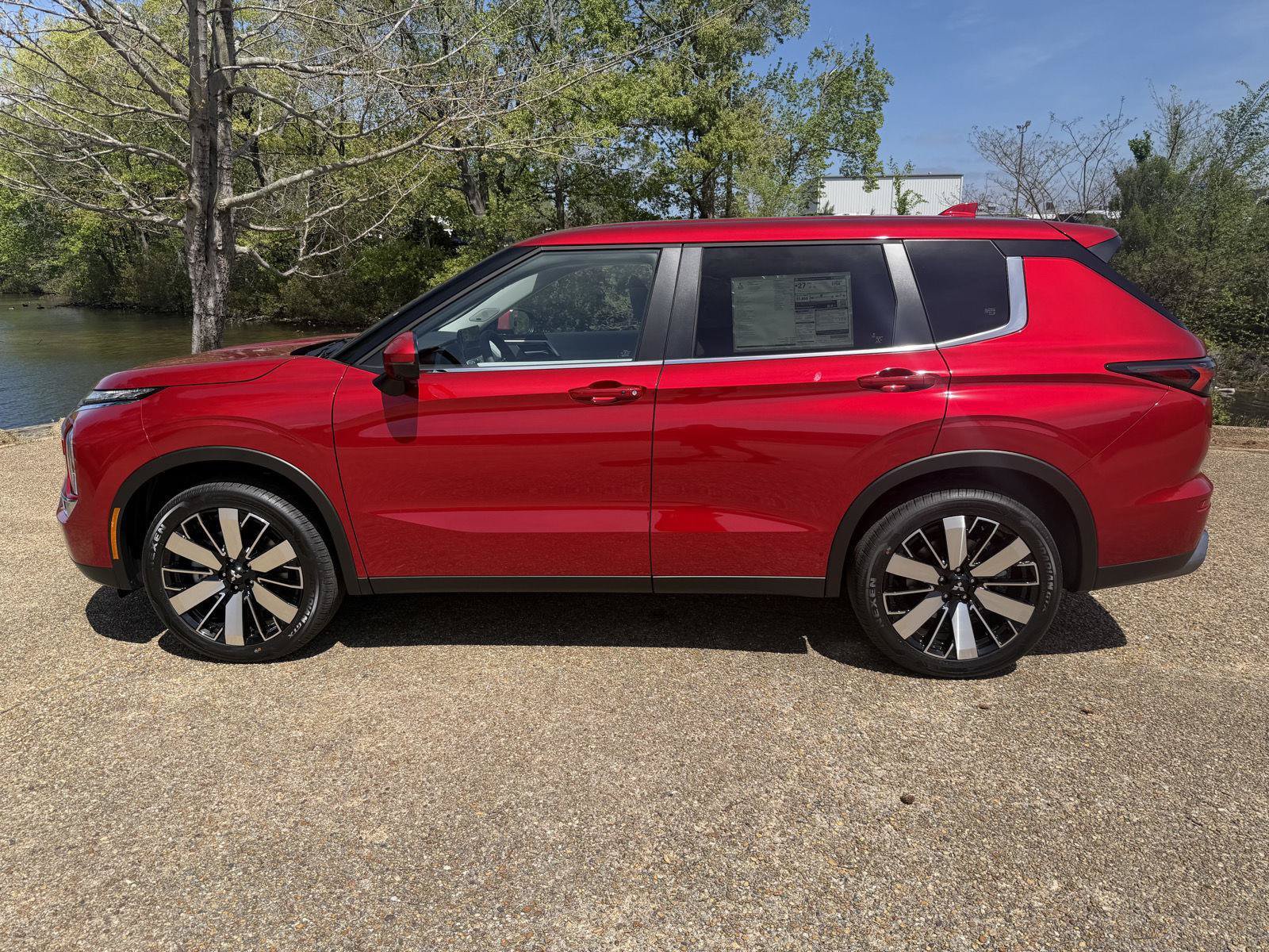 New 2026 Mitsubishi Outlander SE AWD/4WD image 6