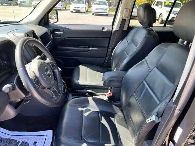Used 2015 Jeep Patriot High Altitude FWD image 6
