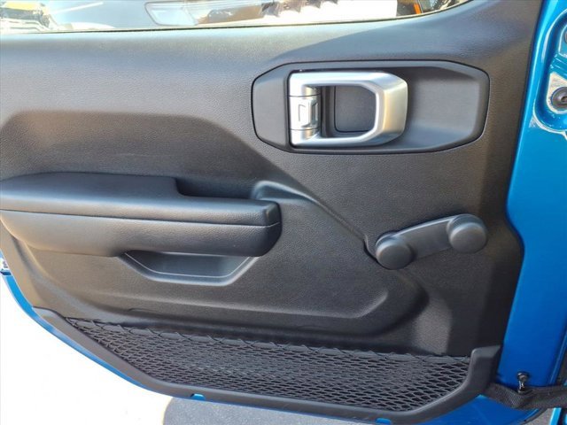 Used 2021 Jeep Wrangler Sport image 22