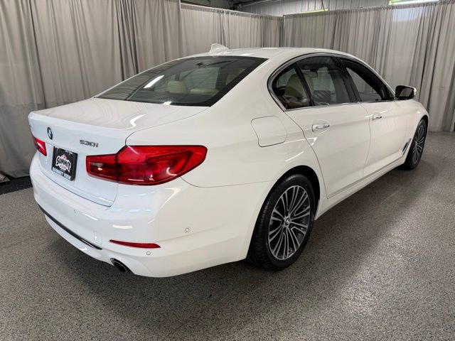 Used 2018 BMW 530i xDrive w/ Premium Package AWD/4WD image 4
