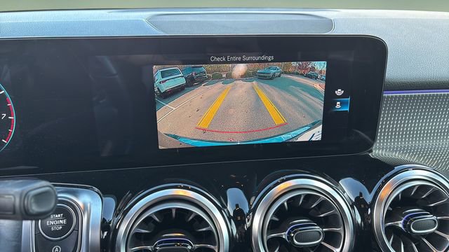 Used 2022 Mercedes-Benz GLB 250 GLB 250 image 27