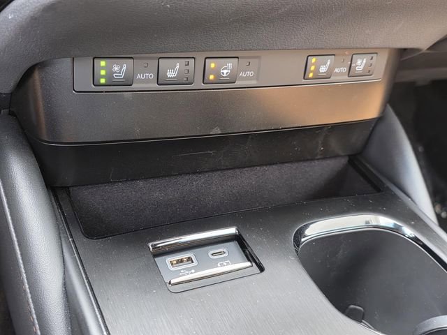 Certified 2024 Lexus ES 350 w/ Premium Package image 20