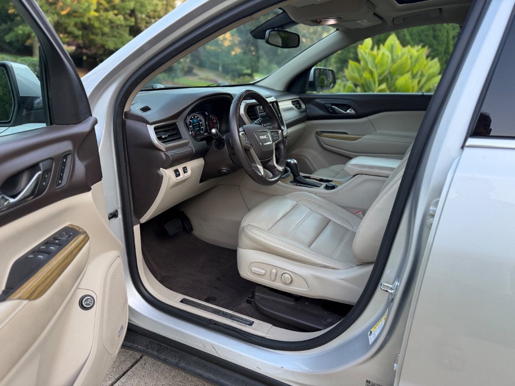 Used 2017 GMC Acadia Denali FWD image 16