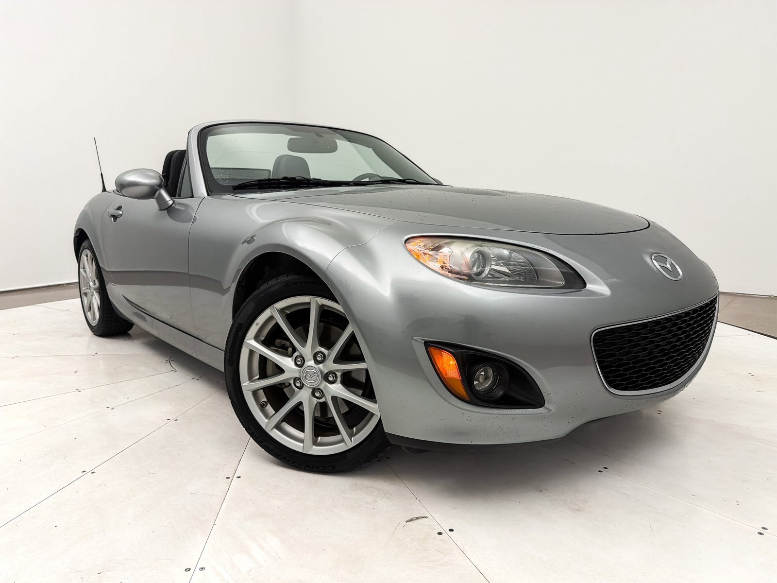 Used 2011 MAZDA MX-5 Miata Grand Touring w/ Premium Pkg image 1