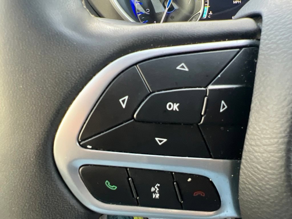 Certified 2023 Chrysler Pacifica Touring-L FWD image 52