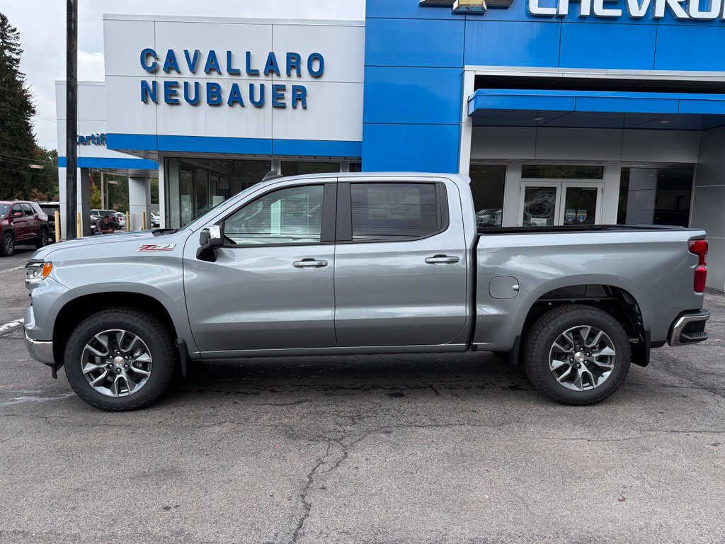 New 2026 Chevrolet Silverado 1500 LT w/ Z71 Off-Road Package AWD/4WD image 8