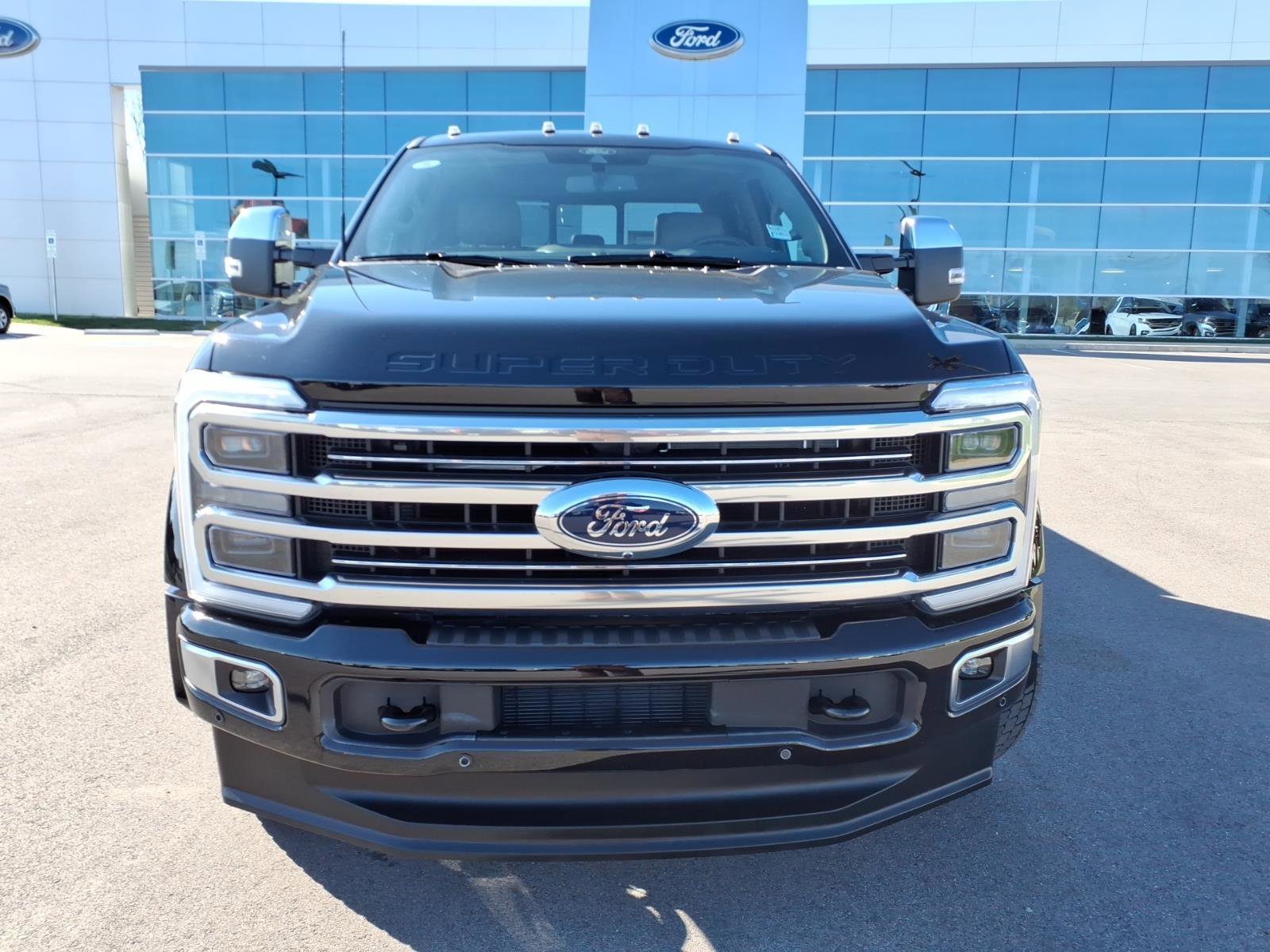 Used 2025 Ford F450 Platinum w/ Platinum Plus Package image 8