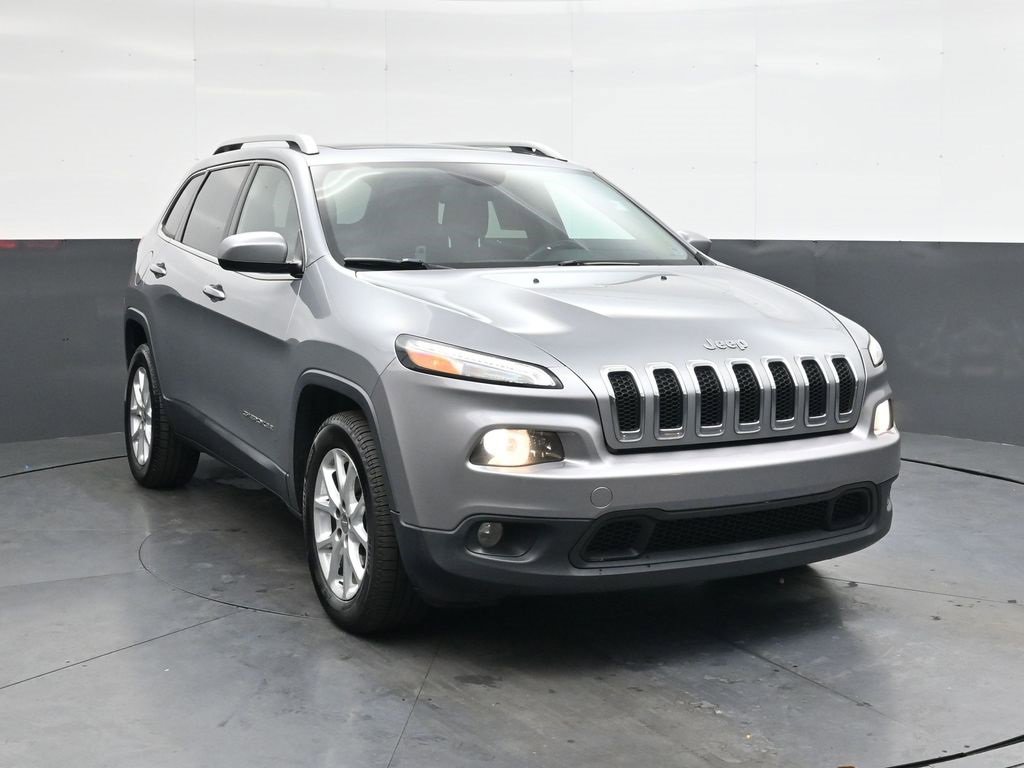 Used 2014 Jeep Cherokee Latitude w/ Comfort/Convenience Group