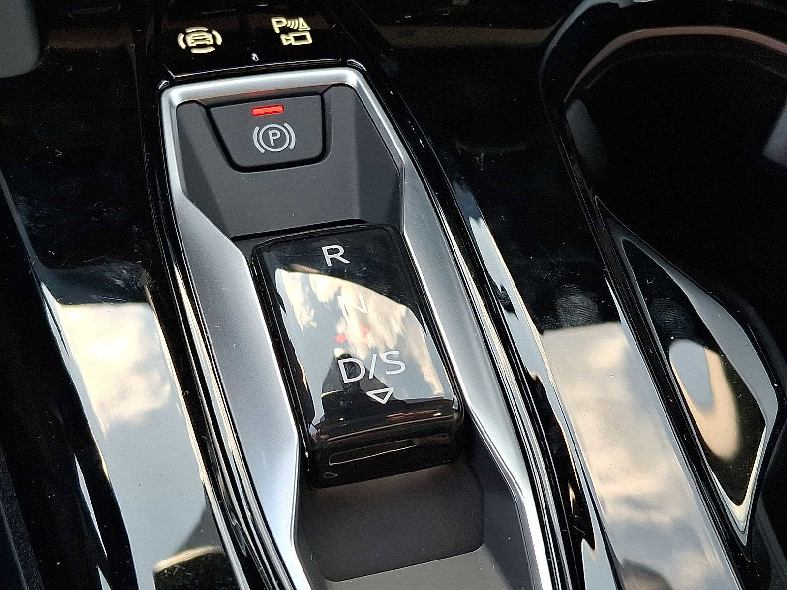 New 2025 Audi Q5 Premium Plus image 13