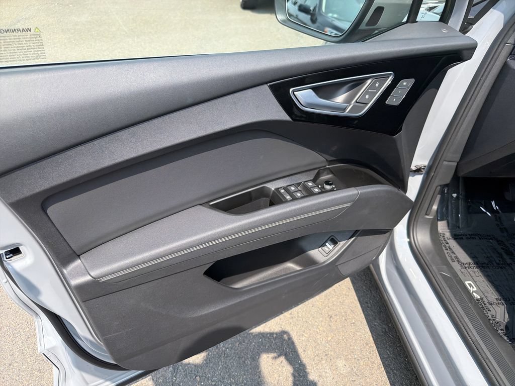 Used 2023 Audi Q4 e-tron Premium Plus w/ Premium Plus RWD image 12
