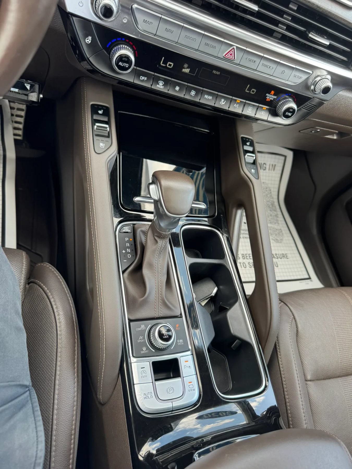 Used 2020 Kia Telluride SX w/ Towing Package AWD/4WD image 27