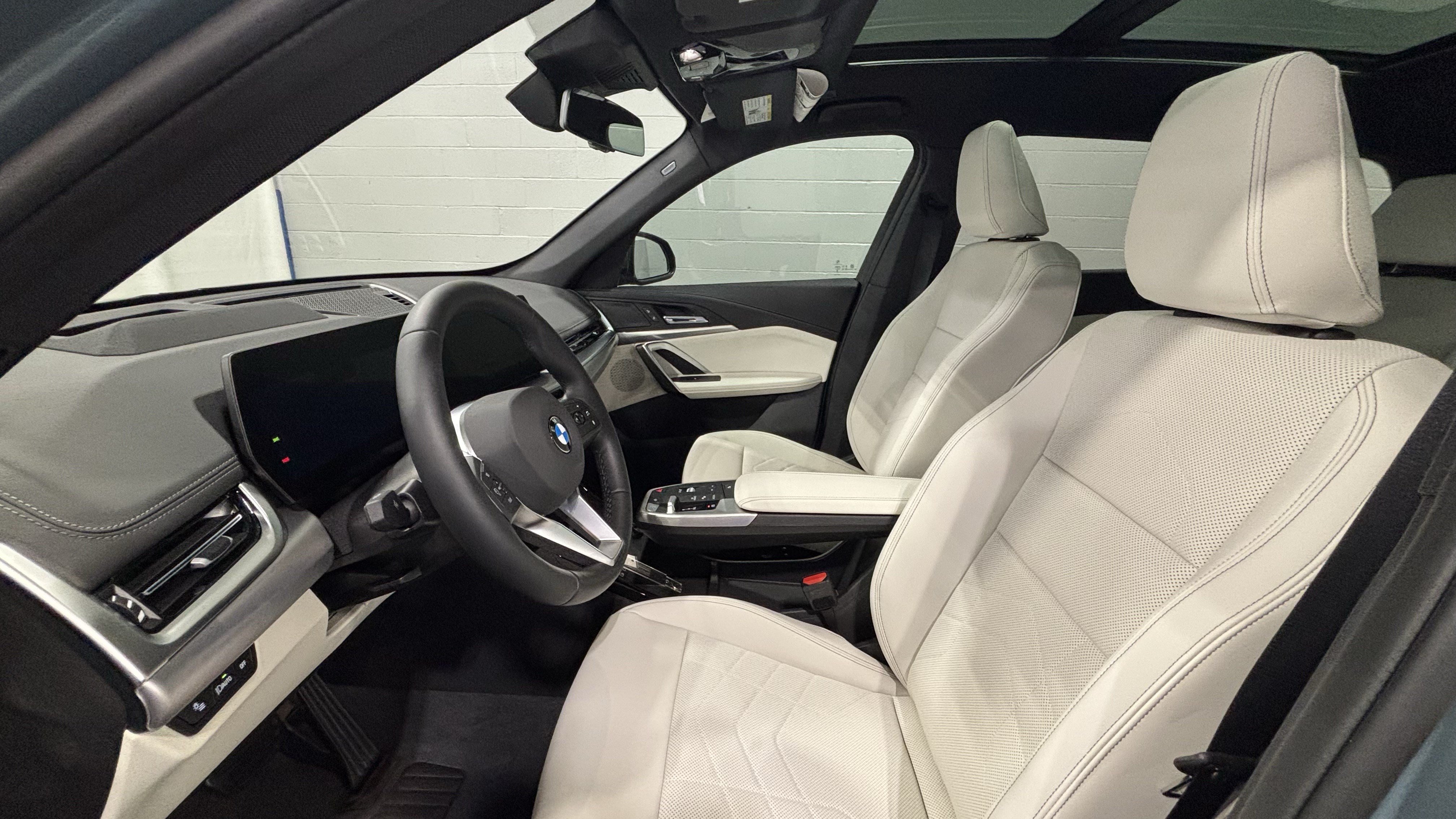 New 2026 BMW X1 xDrive28i w/ Technology Package AWD/4WD image 12