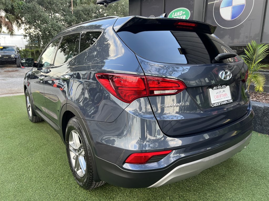 Used 2017 Hyundai Santa Fe Sport FWD image 4