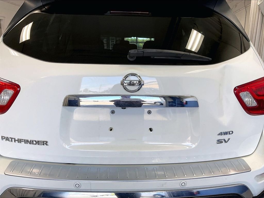 Used 2020 Nissan Pathfinder SV AWD/4WD image 29