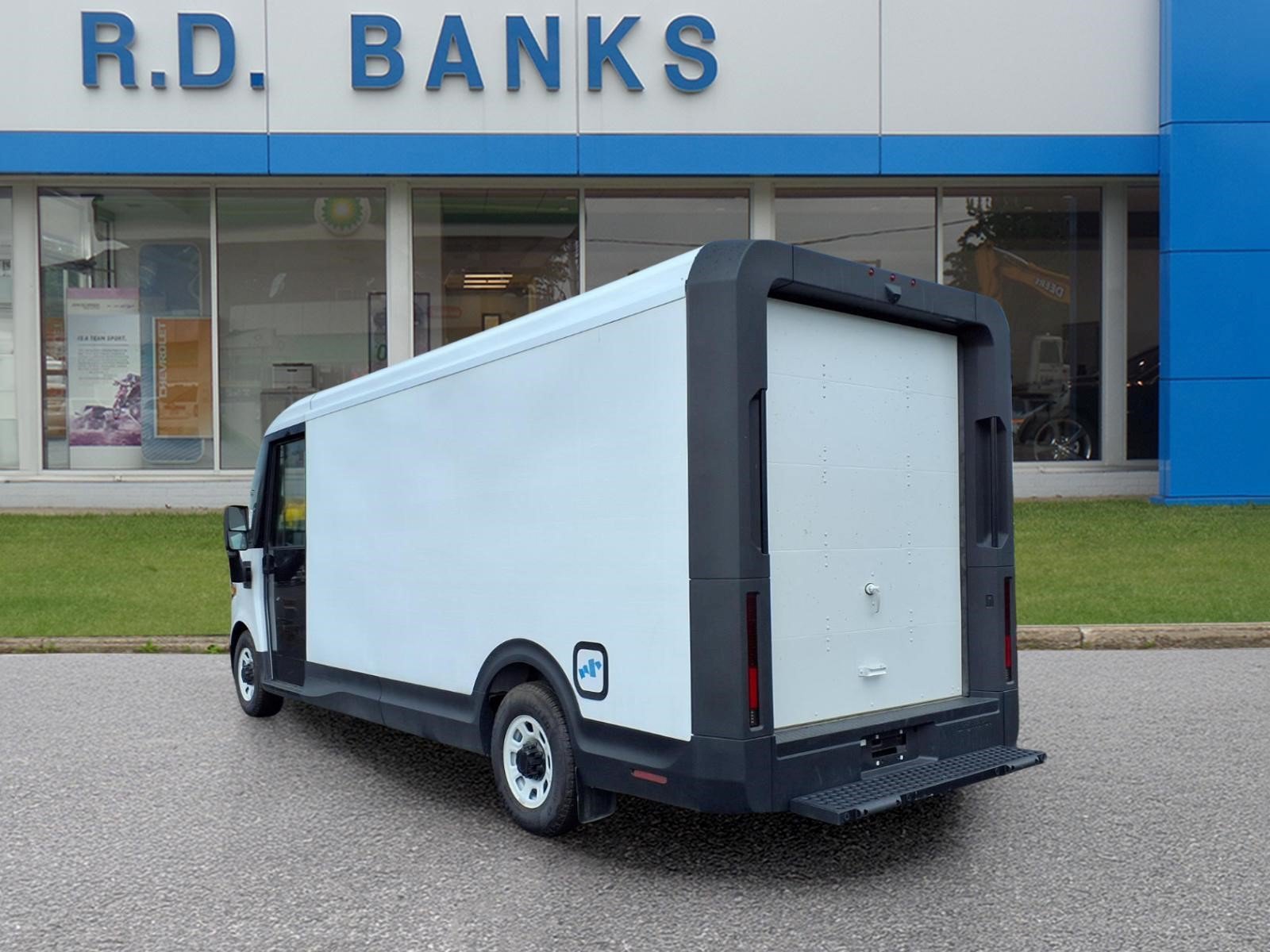 Used 2024 Chevrolet Brightdrop 600 w/ Commercial Equipment Package AWD/4WD image 3