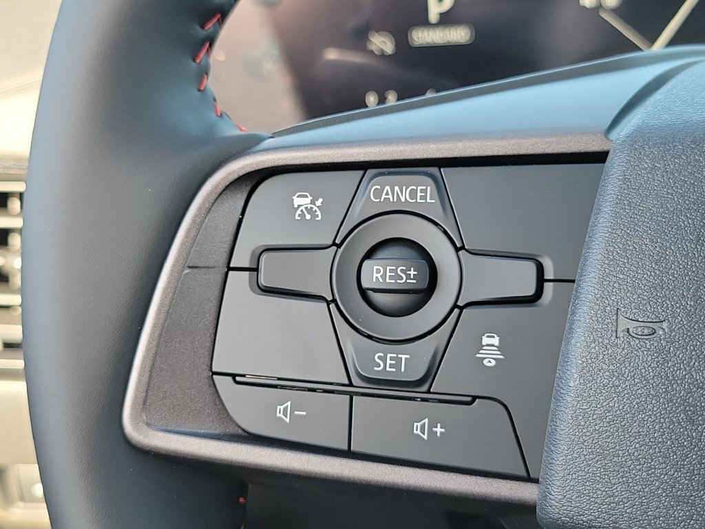 New 2027 Nissan Sentra SR w/ Floor Mat Package FWD image 5