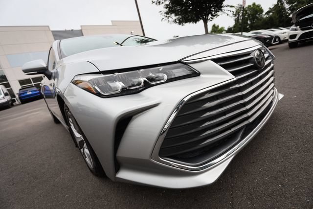Used 2020 Toyota Avalon XLE w/ Moonroof Package FWD image 16