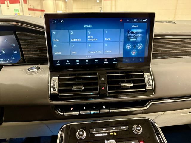 Certified 2023 Lincoln Navigator Black Label AWD/4WD image 4